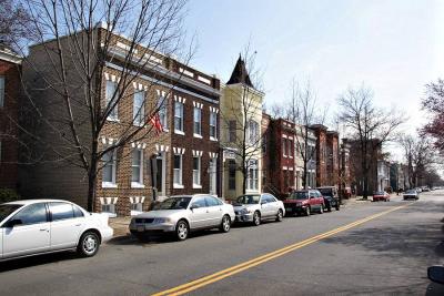 u25/larspa/medium/40771052.AlexandriaStreetScene4.jpg