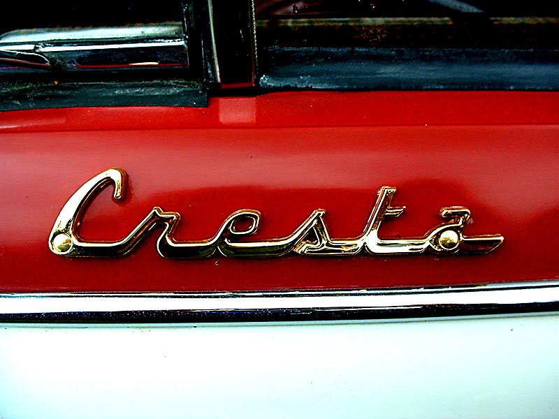 cresta badge