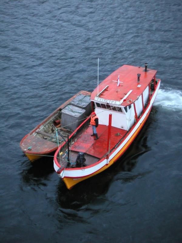 Offloading at Puerto Eden