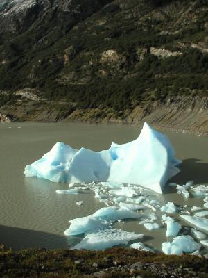 Trapped iceberg