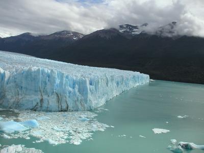 ... Perito Moreno Glacier >>>