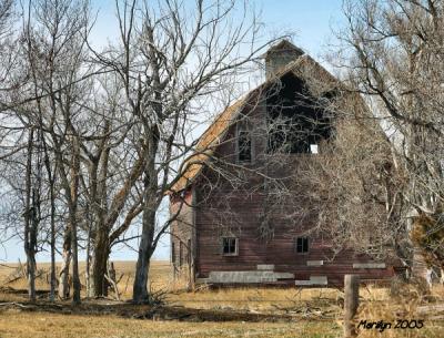 'old red barn ... '