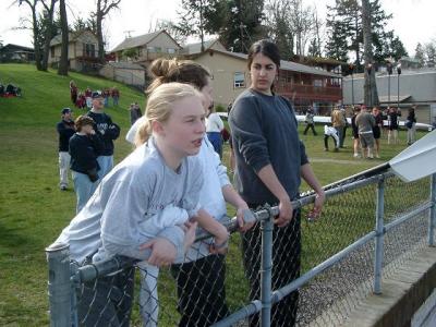 Novice Girls looking onwards.