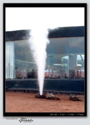 Steam fountain (140C, 10cm beneath the surface)