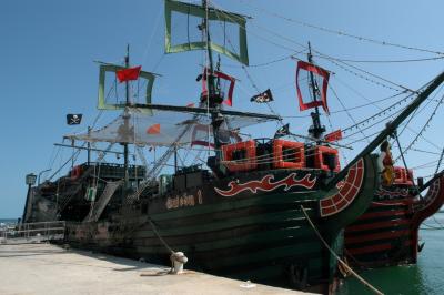u25/richmois/medium/40680278.050307IslaMujeres02.jpg