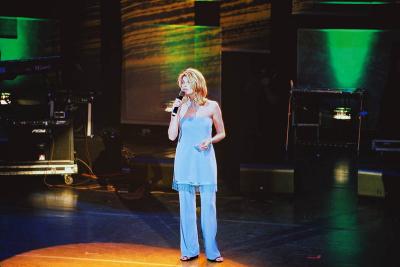 Linda Davis At The Ryman