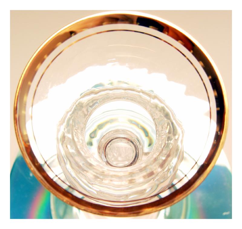 <b>Glass</b><br><font size=1>by LanceD</font>