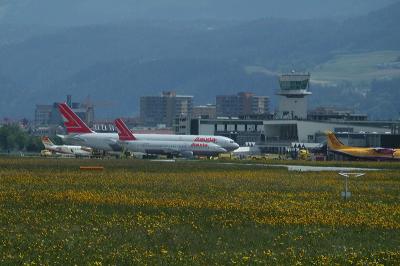 Lauda 737-300 & 767-300