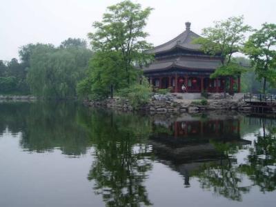 Jian Bi Pavilion, sitting on a island in the lake.