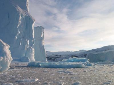 Huge Icebergs