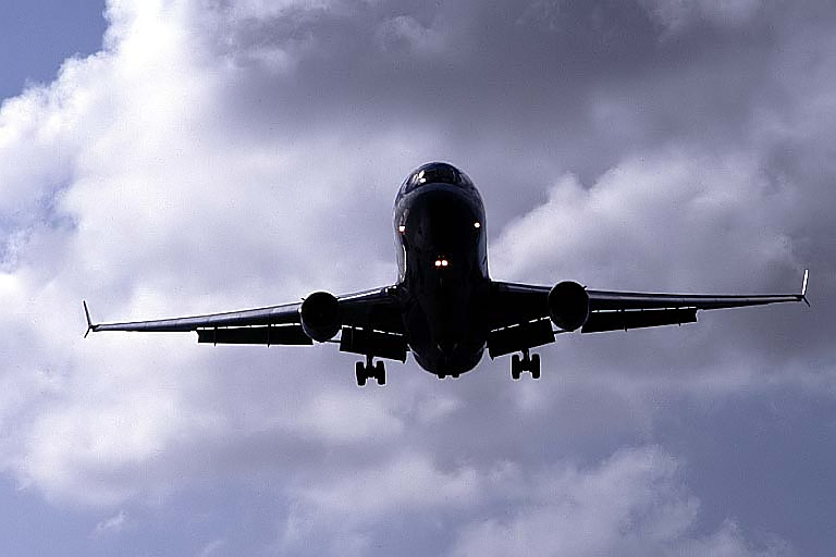 KLM landing head on