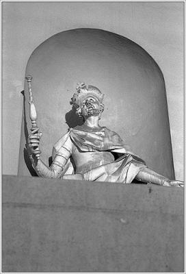 Kaunas88-01-statuya.jpg