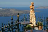 Venus + Santorini = the paradise of love