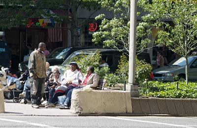 median bench 93rd St