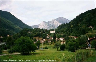 Carnia. Paluzza; Italie. Juillet 2001.