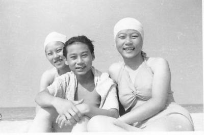 u26/billyl/medium/43903881.BoBoYoungGG1947.jpg