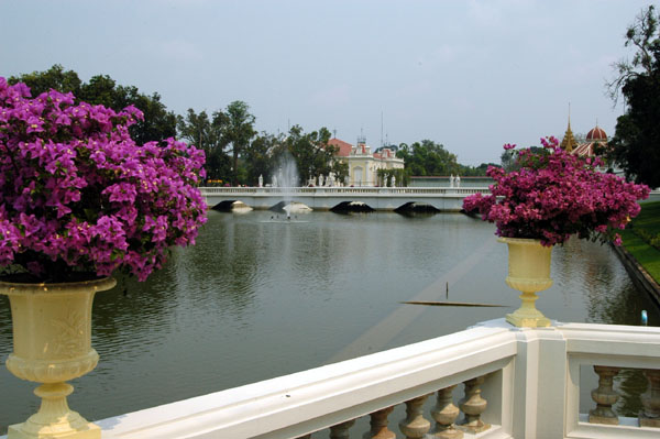 Lake at Bang Pa-In