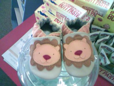 20050526-2pionerbooties.jpg