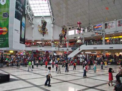 Manila Mall at Christmas Time