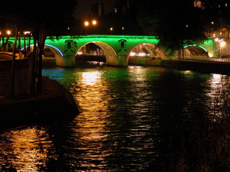 Pont Marie in Olympic colors