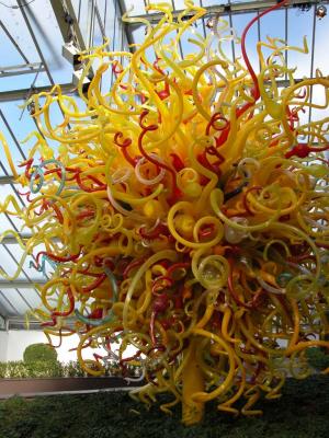 Dale Chihuly sculpture