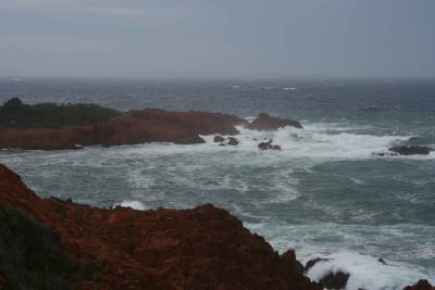 Mer agite au Massif de l Esterel.jpg