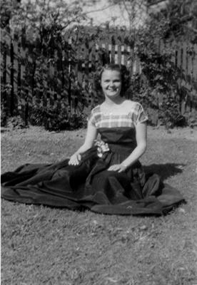 u26/cfleming/medium/43841593.Lang007.jpg