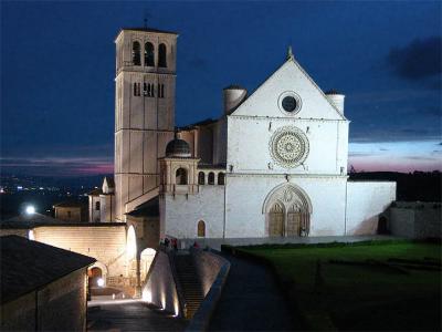 u26/chammett/medium/43941433.SanFrancescoatnightcop.jpg