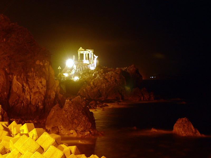 Midnight onsen