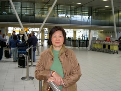 Mom @ Amsterdam Schiphol