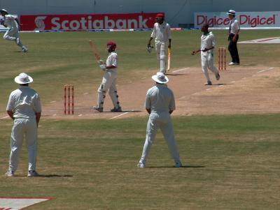 Cricket Ntini flies one past Sarwan