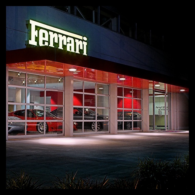 Ferrari (*)