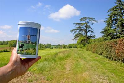 Dutch biscuit tin in french landscape