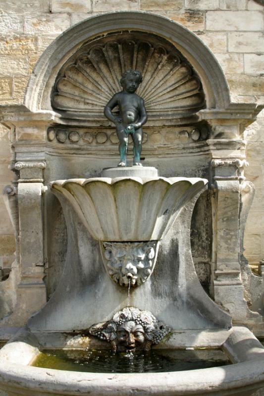 Geraardsbergen - (the other) Manneken Pis