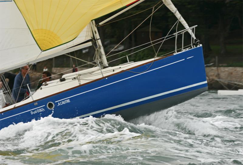 Dun Golfe  lAutre face au courant entre Port-Blanc et lle aux Moines