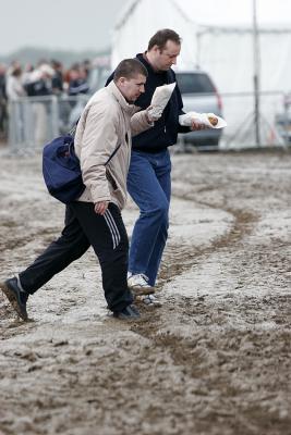 Arodrome de Cerny aprs la pluie... >