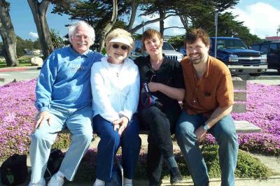 u26/emmiegray/medium/31711771.rodmarilynlorikiethat50per.jpg