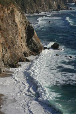 u26/fmc408/medium/43738394.bigsur01.jpg
