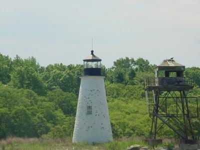 Pooles Island Lighthouse : Down Time Charters