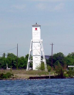 Fort Howard Range Marker : Down Time Charters