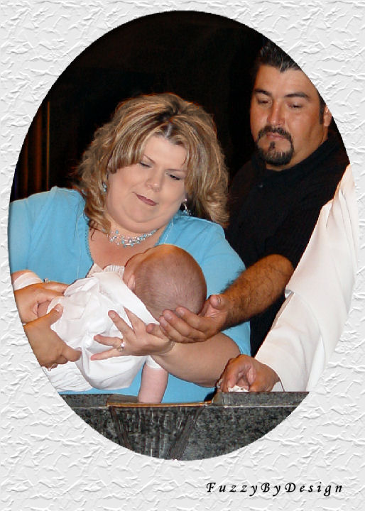 dsc05385 sample cropped Christening 1 oval.jpg