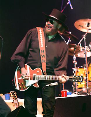 u26/gayleo/medium/43536452.HankJr.jpg