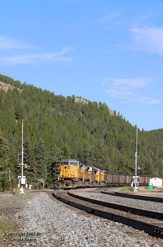 UP 8225 East At Pinecliff