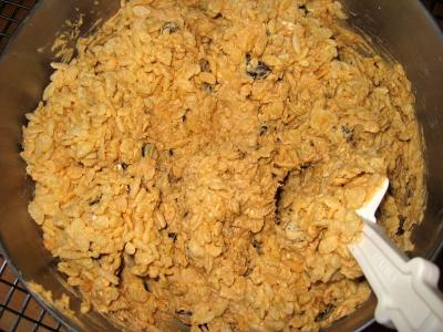 Stir in crispy rice cereal