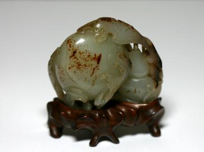 Chinese Jade Fruit with Bat, 2 high without stand