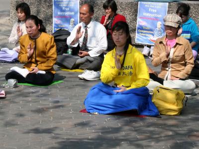 Meditation Techniques at the Falun Gong Day Celebration