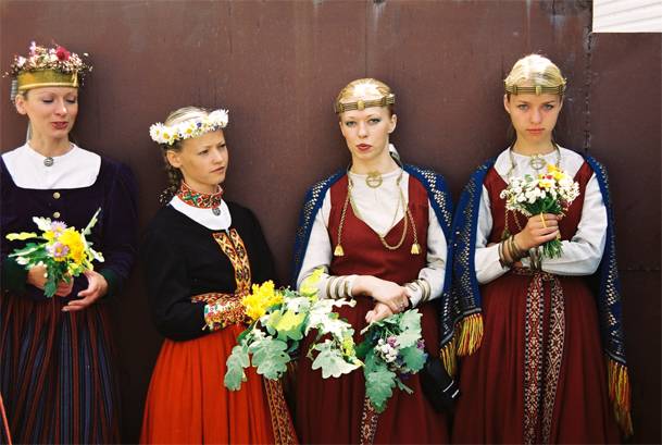 Dancers from Rotala
