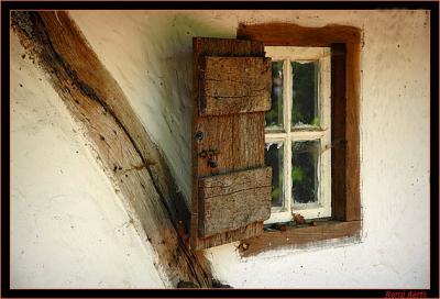 oud raam.