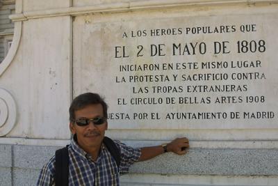A signboard in Spanish
