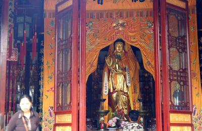 Buddha Shrine at Hanshan